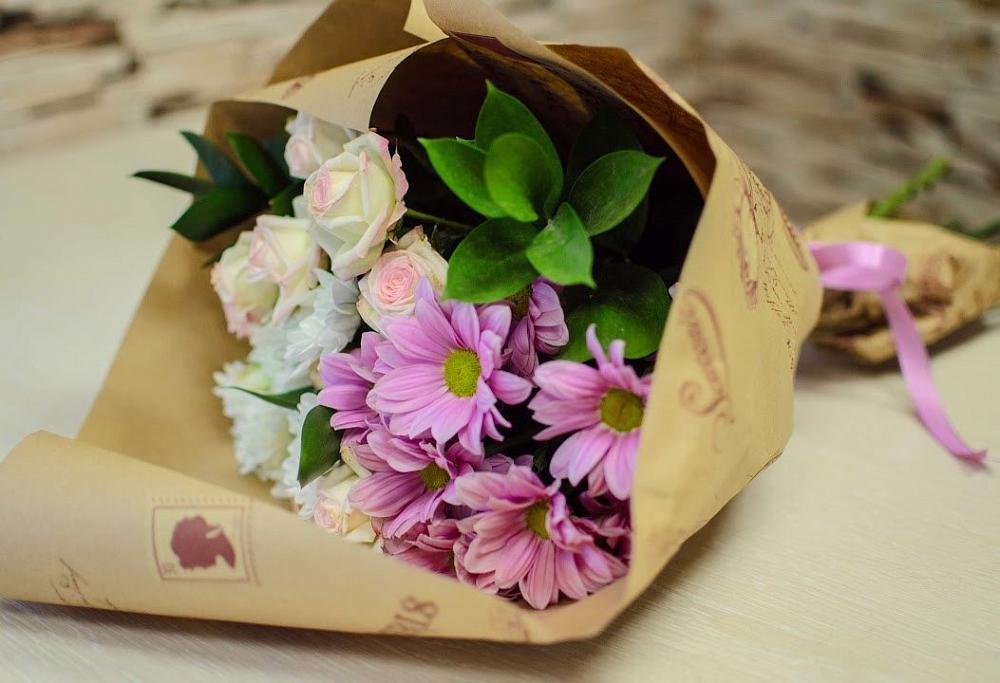 Букет цветов из: Розы и Хризантемы в Чернышковский