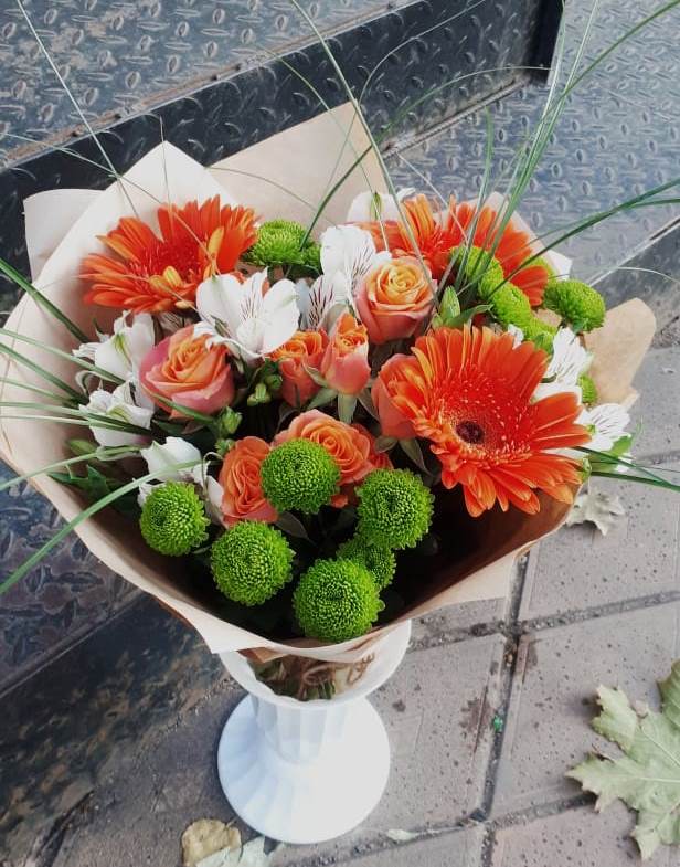 Букет цветов из: Герберы, Хризантемы, Альстромерии и Розы в Чернышковский