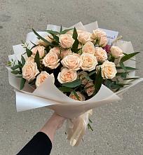 Букет Кремовые розы Латте в Чернышковский
