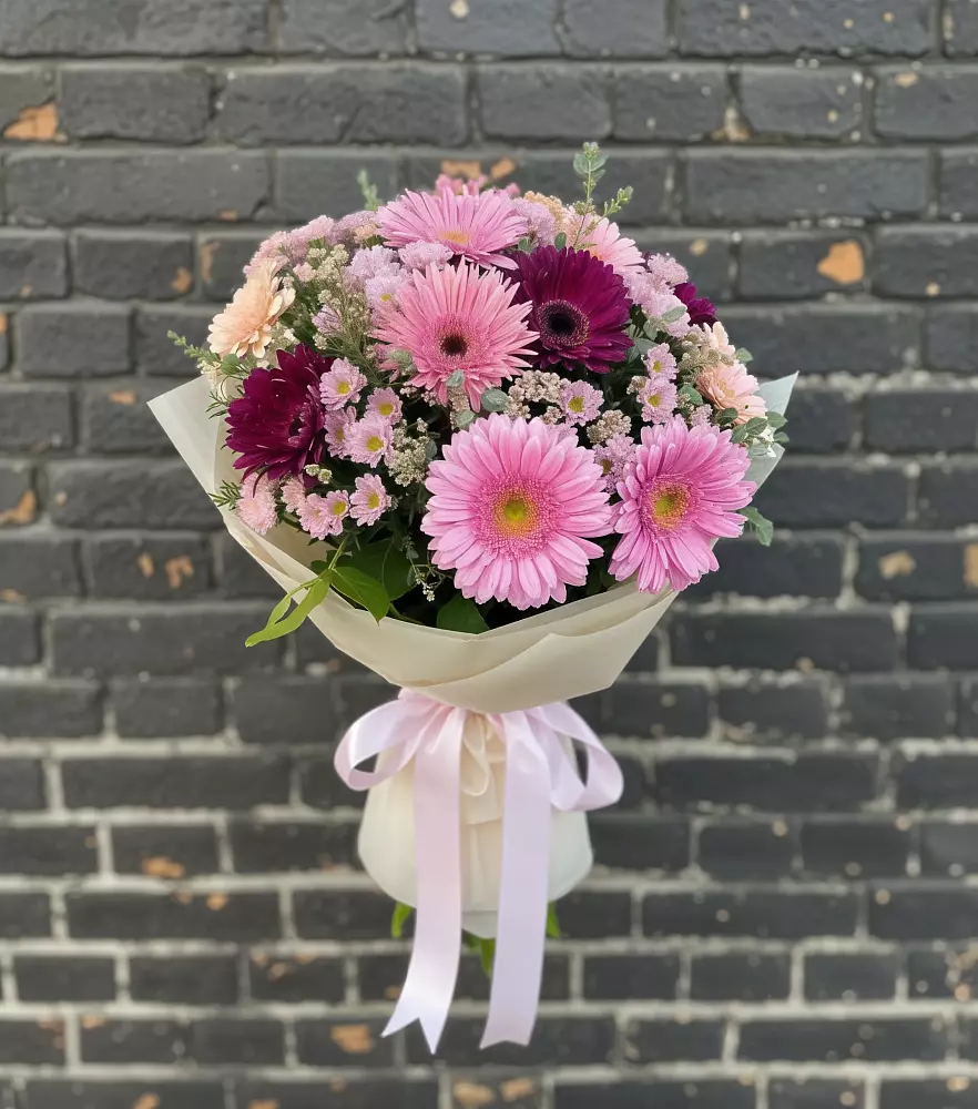 Букет цветов из: Герберы и Хризантемы в Чернышковский