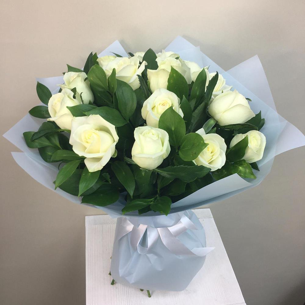 Букет 15 Белых роз Проуд в Чернышковский