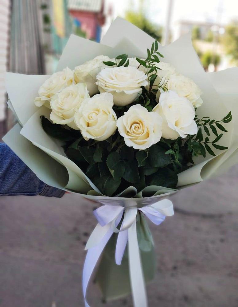 Букет Белые розы Проуд в Чернышковский