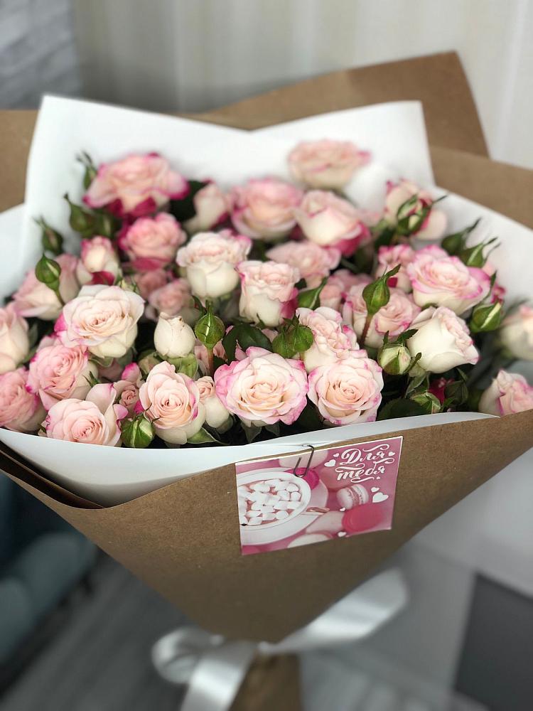 Букет цветов из: Розы в Чернышковский