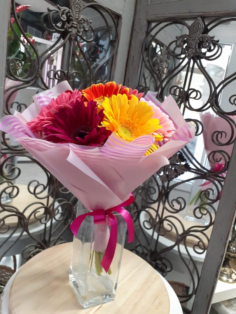 Букет цветов из: Герберы в Чернышковский