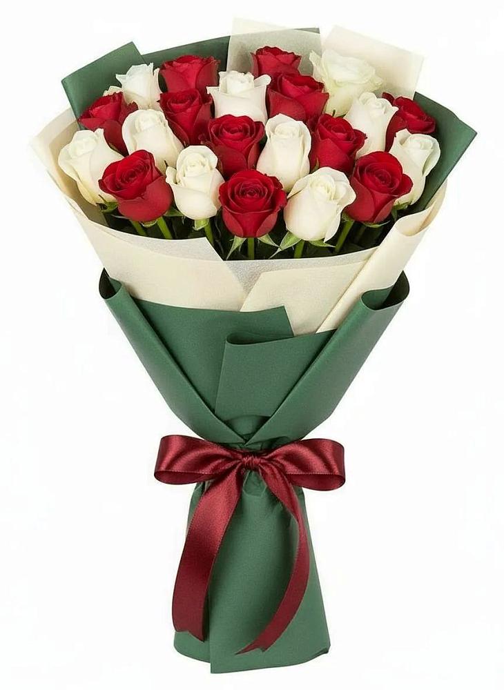 Букет Микс из красных и белых роз в Чернышковский