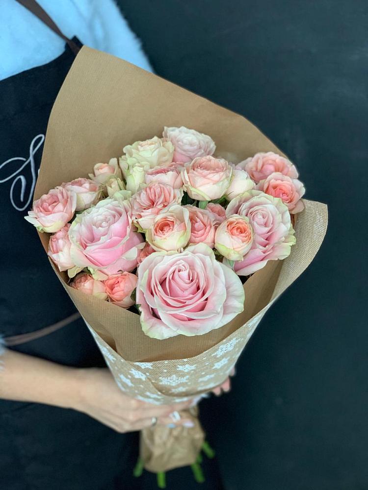 Букет цветов из: Хризантемы и Розы в Чернышковский