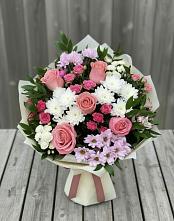 Букет цветов из:  Альстромерии, Гвоздики, Розы и Хризантемы в Чернышковский