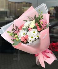 Букет цветов из:  Розы, Лизиантусы и Хризантемы в Чернышковский