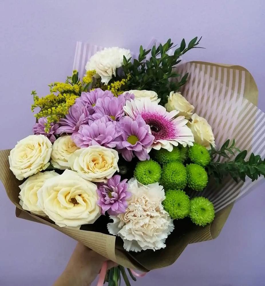 Букет цветов из: Хризантемы, Розы, Гвоздики и Герберы в Чернышковский