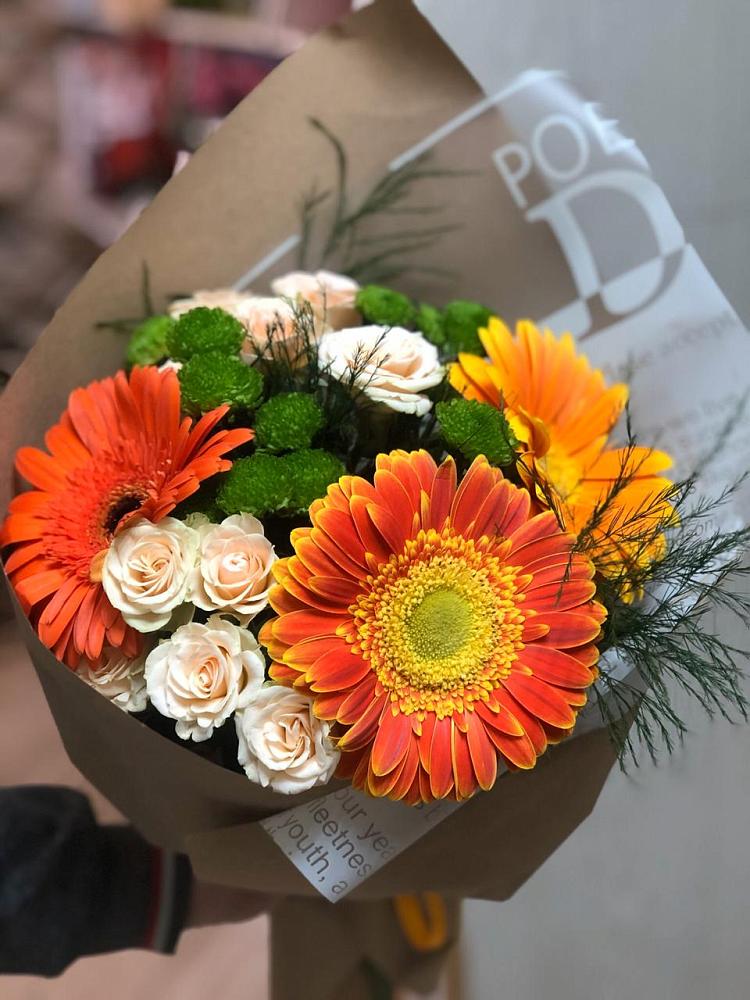 Букет цветов из: Герберы, Хризантемы и Розы в Чернышковский