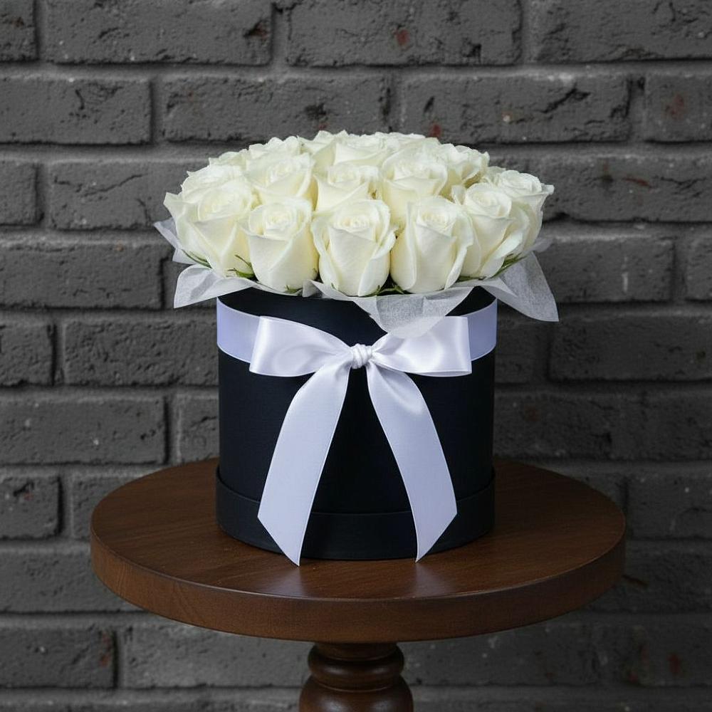 Цветочная композиция из Розы в шляпной коробке в Чернышковский