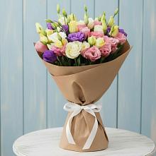 Букет цветов из:  Лизиантусы в Чернышковский
