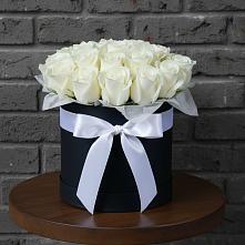 Цветочная композиция из Розы в шляпной коробке в Чернышковский